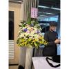 B款潔白高雅百合花藝術高架花籃(無法指定款式)-出貨照片