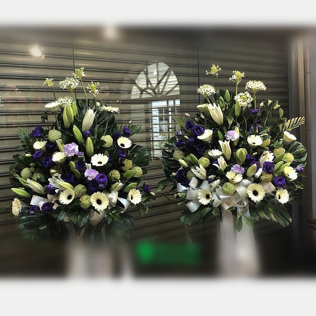 典藏追思高架花籃