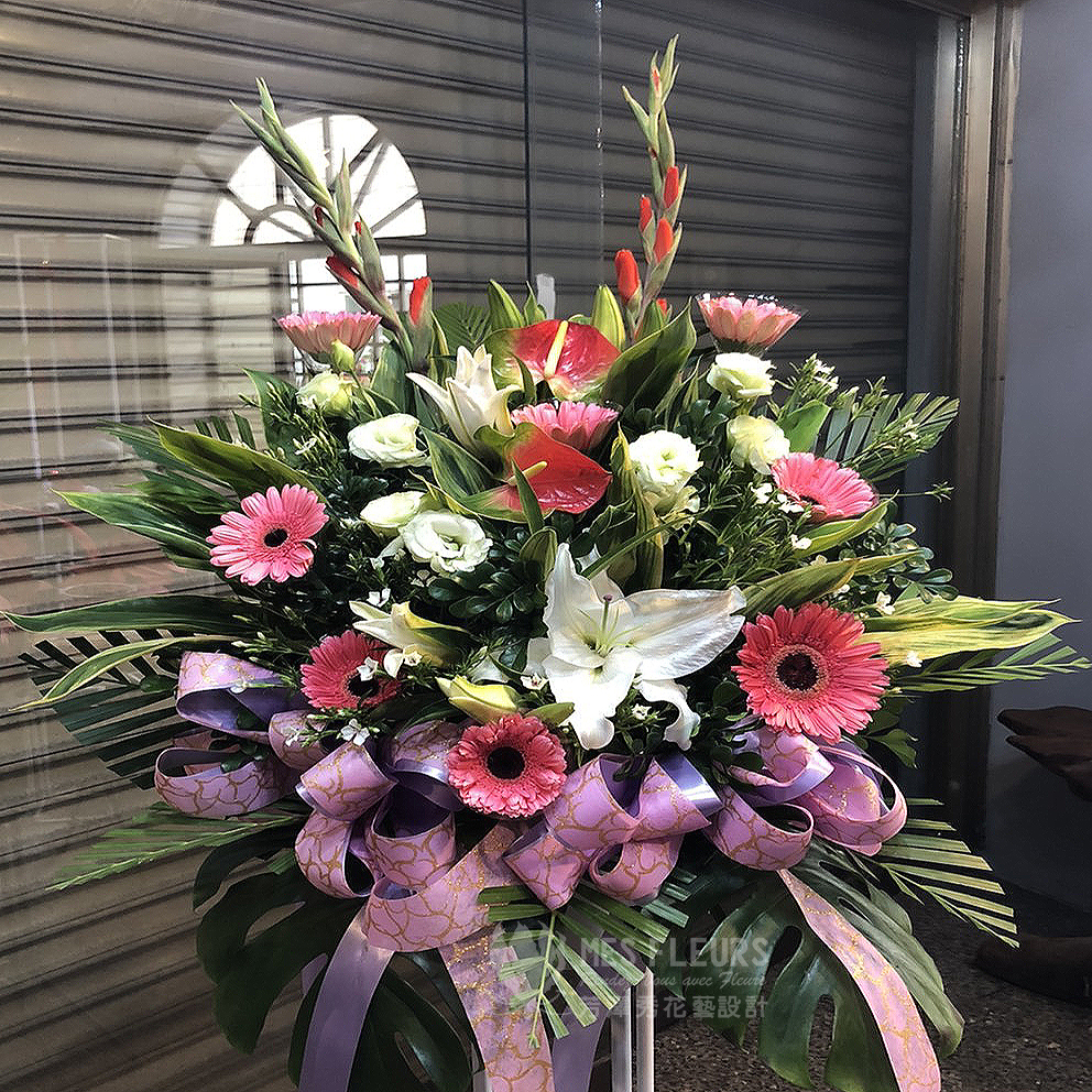追思高架花籃