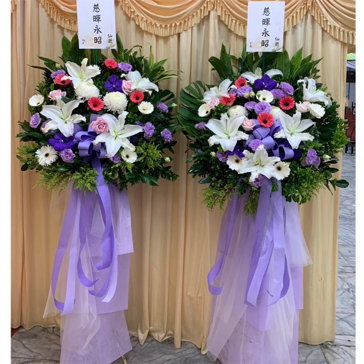 A款追思花籃-限殯儀館告別式(無法指定款式)