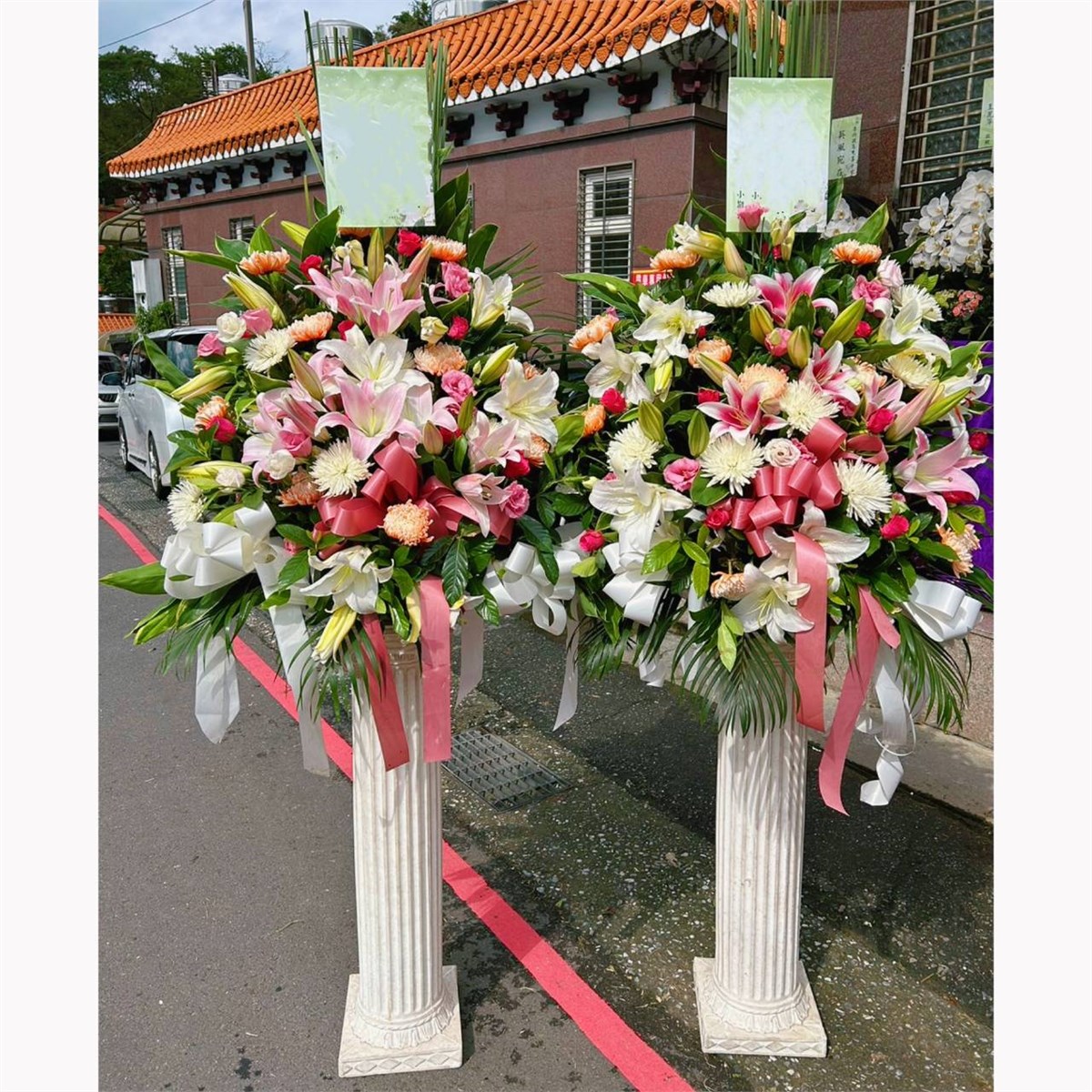 高雅羅馬花柱