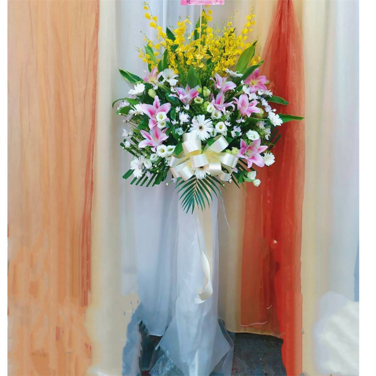 典雅高架藝術花籃