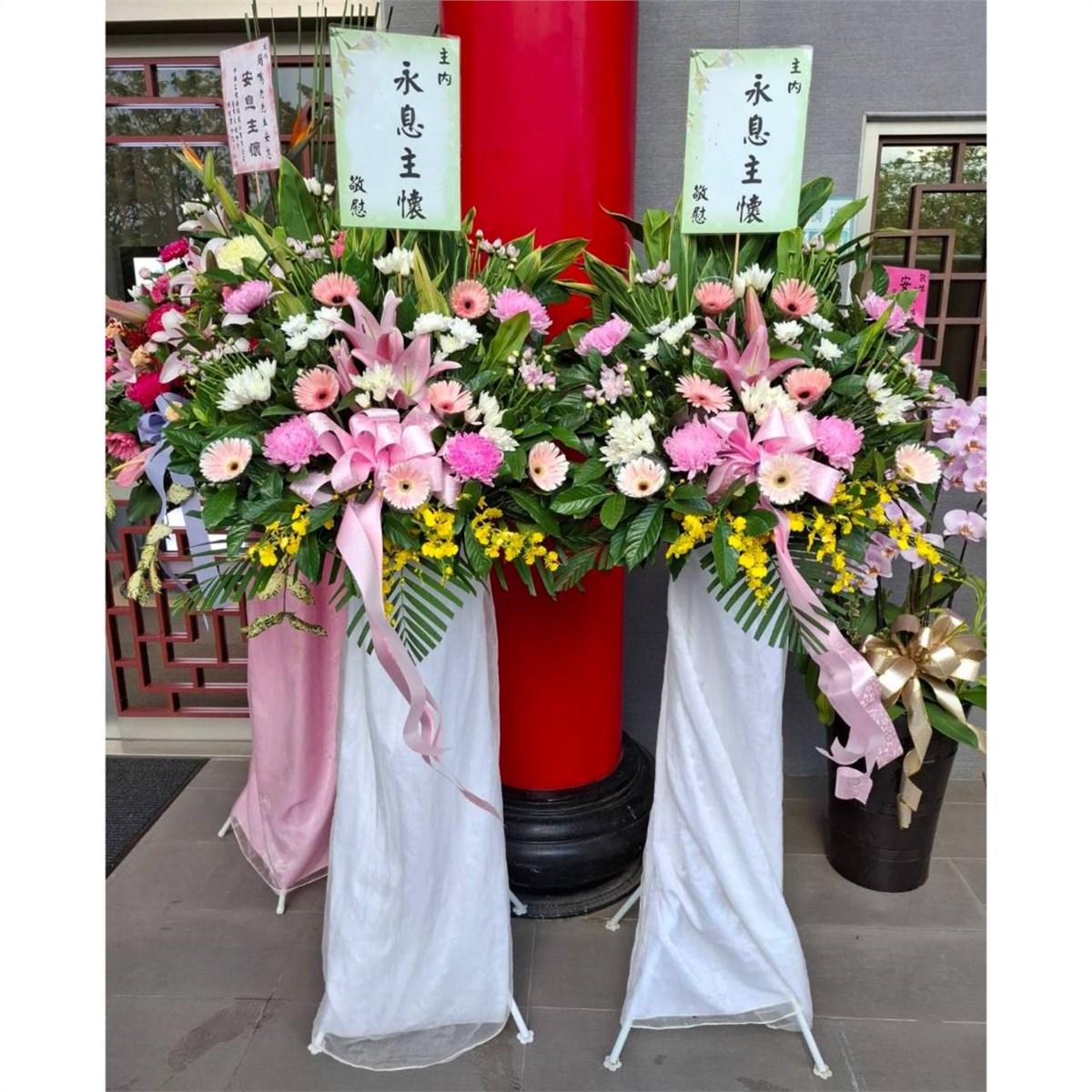 A款高架藝術花籃
