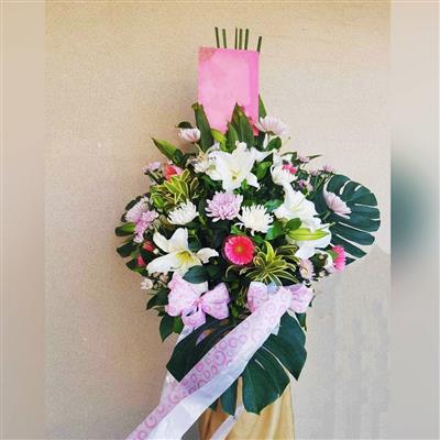 追思高架花籃