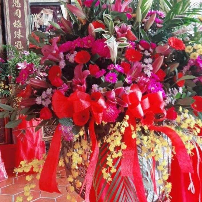喜事高架藝術花籃B