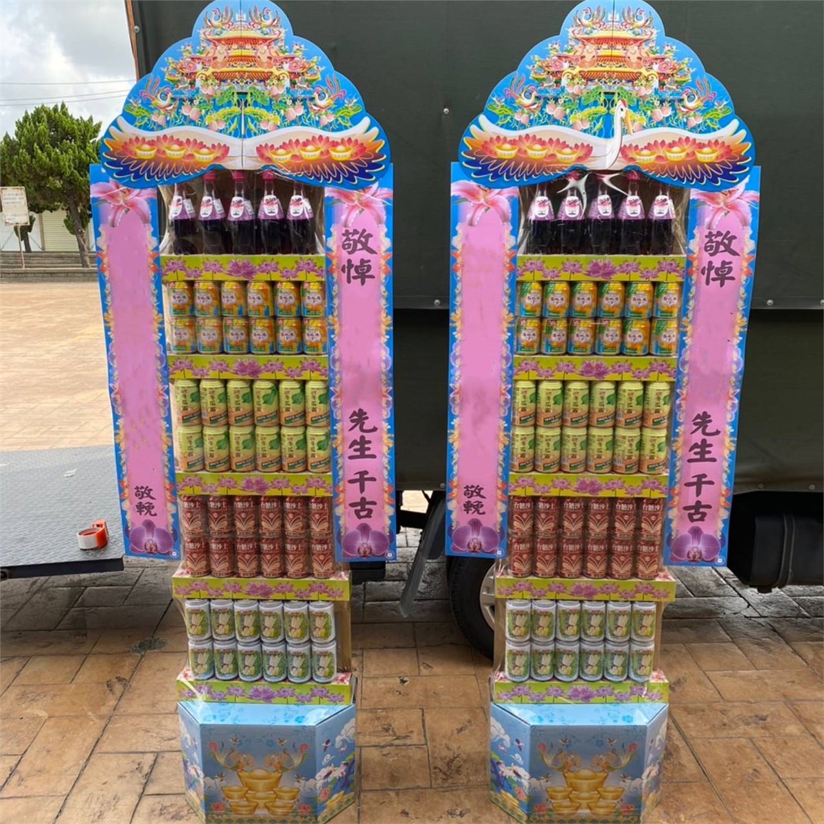 7尺6飲料罐頭塔