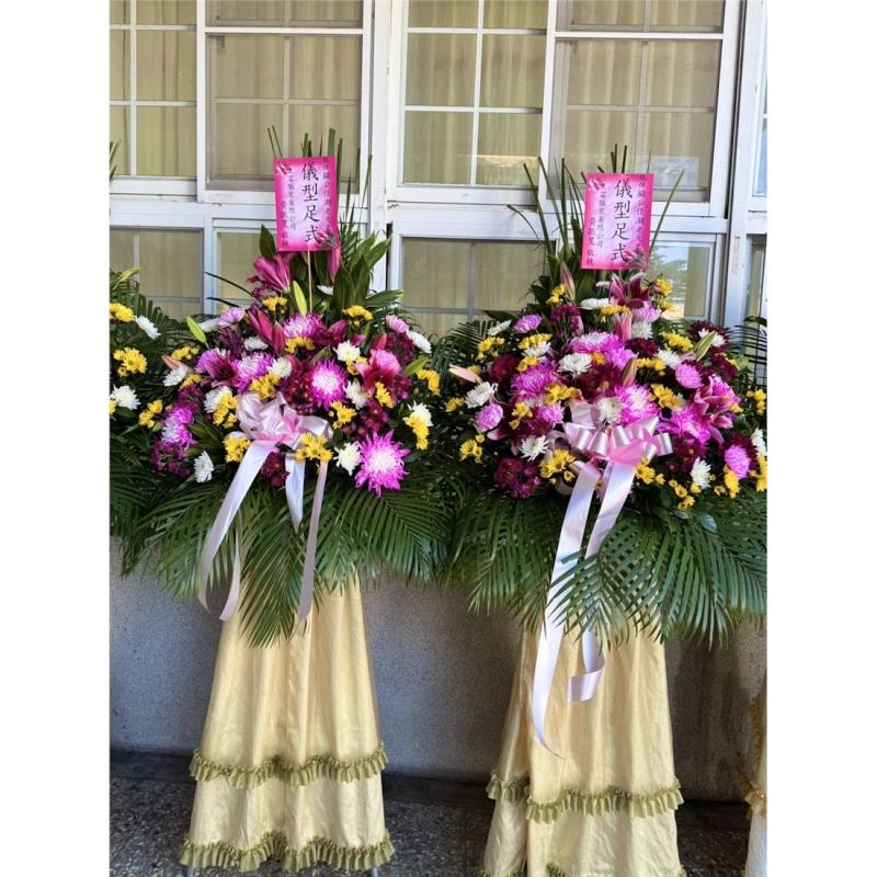 追思高架花籃(限彰化市立殯儀館內)