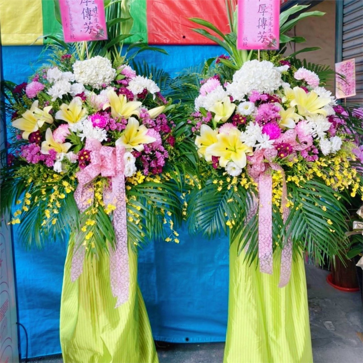 追思高架花籃(限彰化市立殯儀館內)