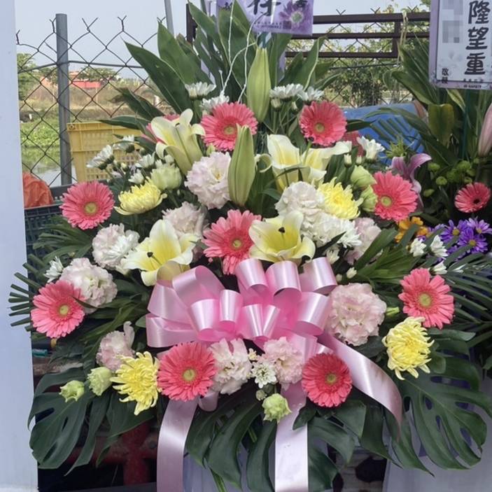 A06悼念高架花藍