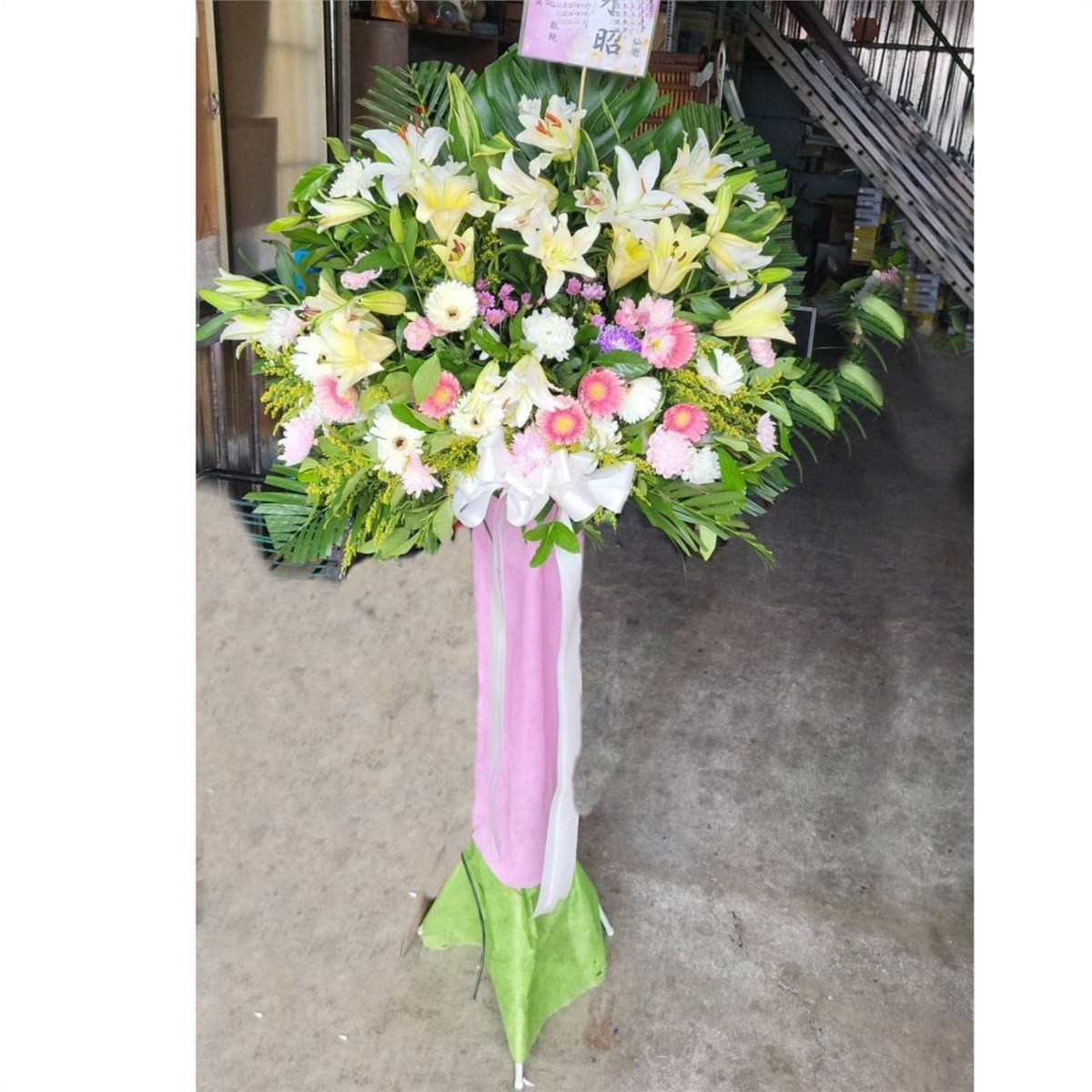 典雅高架花籃C款