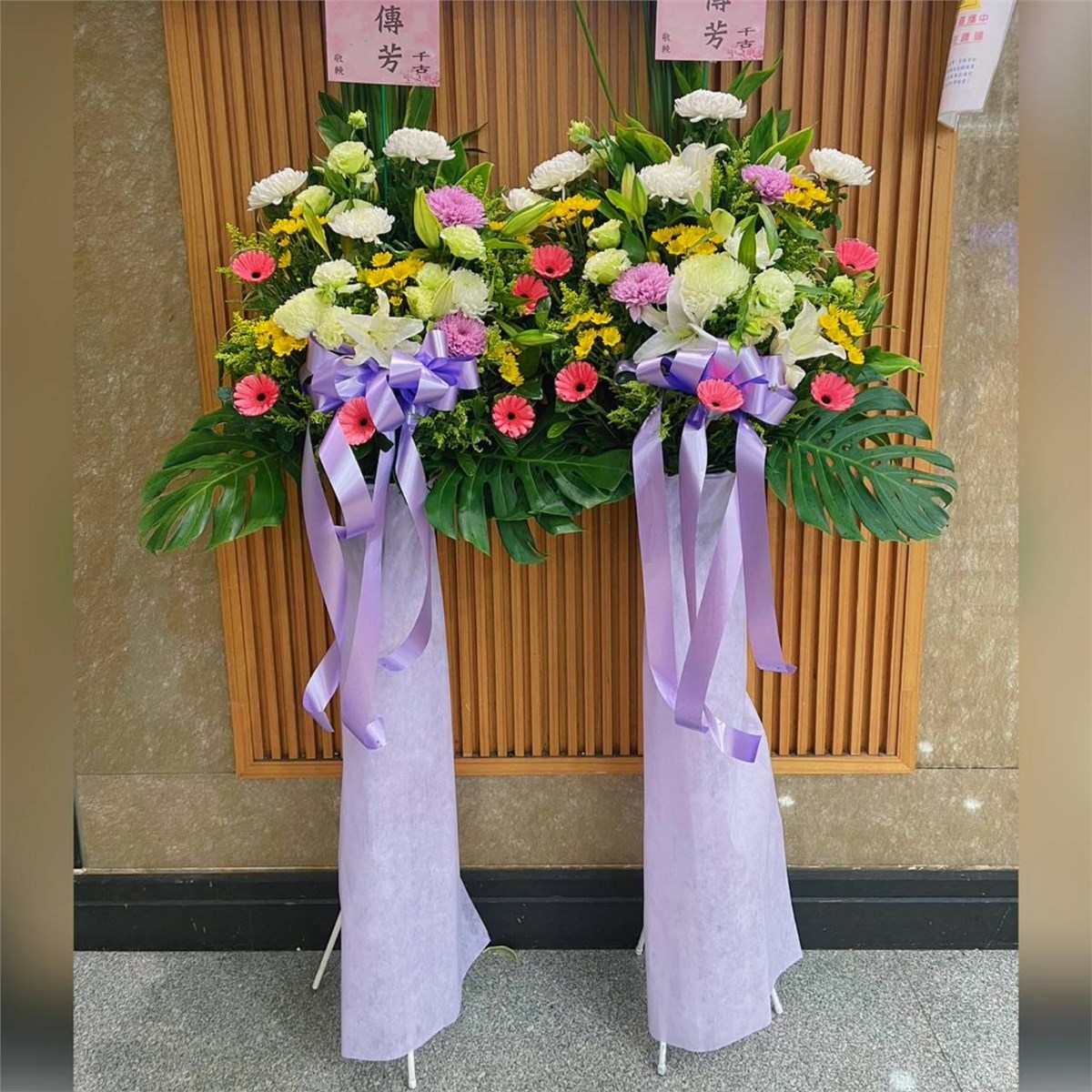 典雅高架花籃01(花款隨機出貨，無法指定)