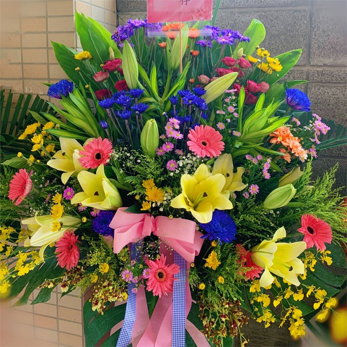 A03 典雅高架花籃