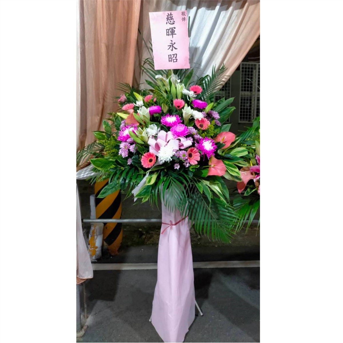 典雅高架花籃