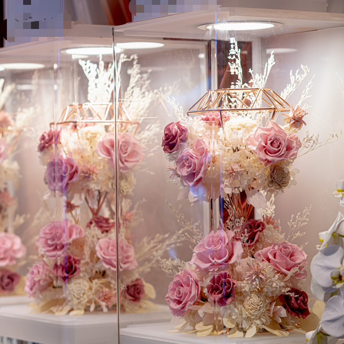 租用180cm永生花燈柱 (告別式1天,限館內)